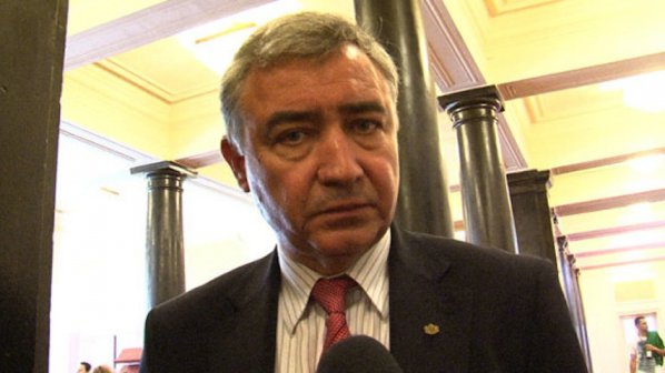 Мерджанов: Президентът се заяжда с партиите, които подкрепят правителството