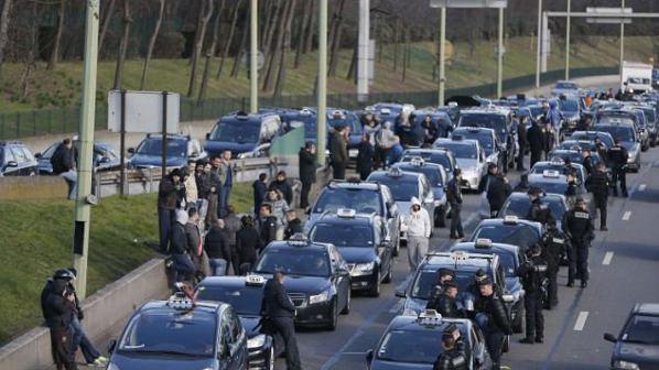 Таксиметровите шофьори в Европа провеждат обща стачка