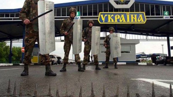 Украйна затваря границата си с Русия