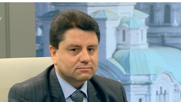 ГЕРБ: Чакаме с нетърпение оставката на Пламен Орешарски