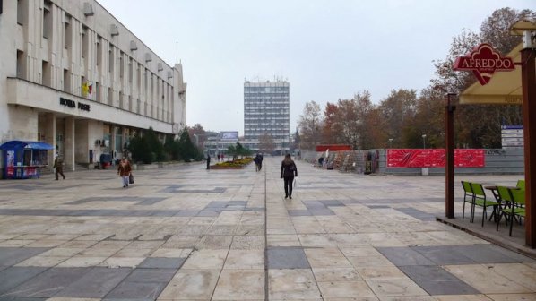 Протече покривът на Централна поща в Пловдив