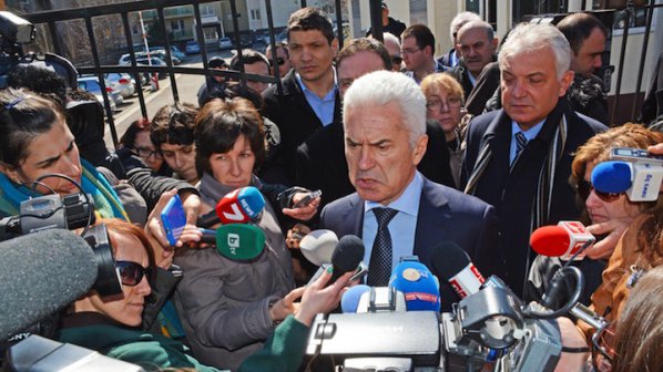 &quot;Атака&quot; поиска извънредно заседание на НС и съд за кмета на Варна (видео)