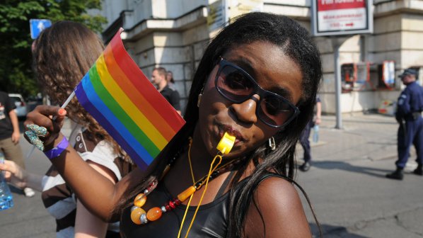 Светият Синод: Спрете гей парада