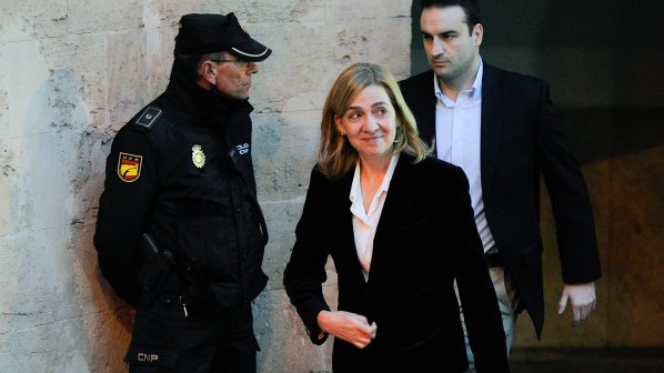Испанската принцеса Кристина тръгна към съда