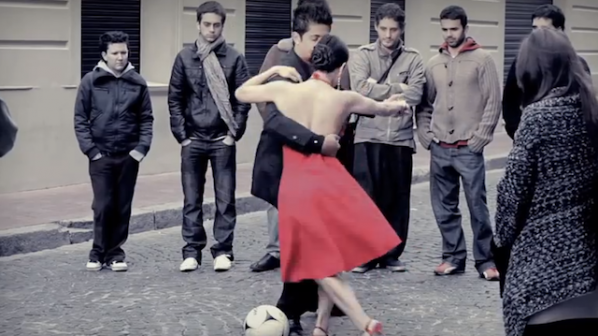 Невероятно футболно танго (видео)