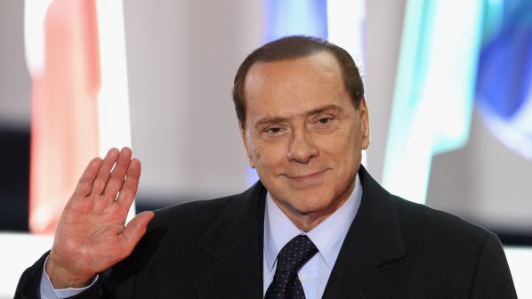 Гаджето на Берлускони му сложи рога (снимка)