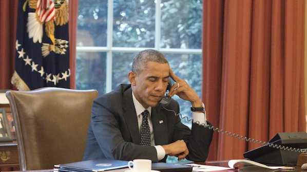 Обама и Меркел обсъдиха Украйна по телефона