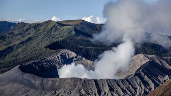 Изригна вулканът Тавурвур в Папуа-Нова Гвинея