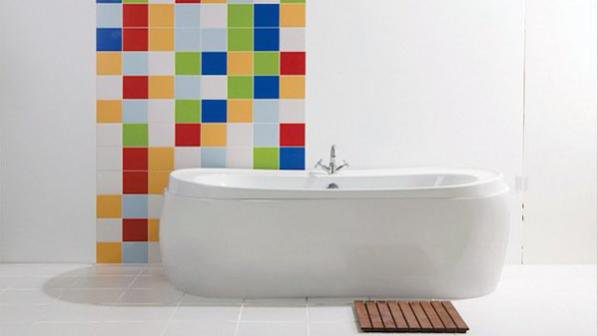12 цветни идеи с плочки за баня