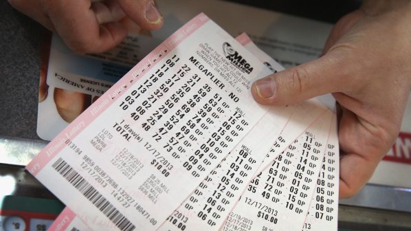 Пенсионер спечели 13,8 милиона долара от лотарията