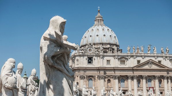 Ватикана дари 100 хиляди евро на Фондацията Аушвиц-Биркенау