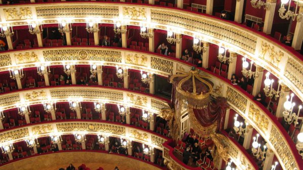 Най-красивите сгради на опери в света