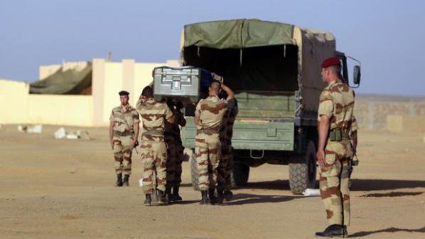 Франция разполага войски в Североизточен Нигер