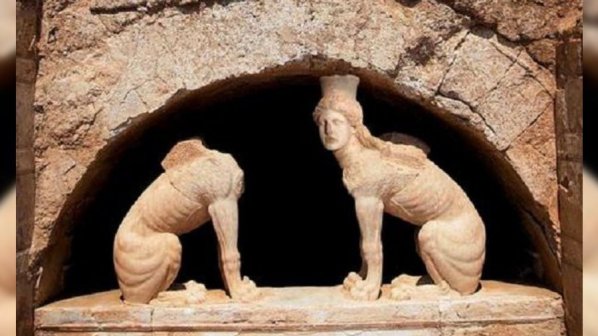 Откриха уникален сфинкс в Амфиполис