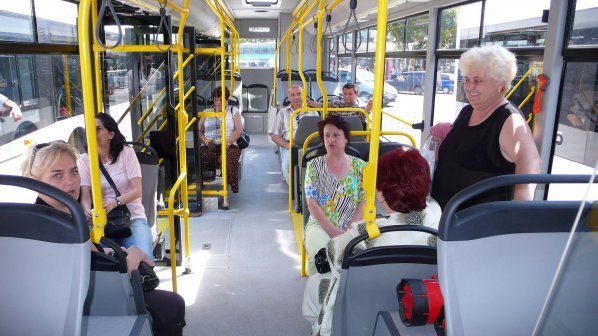 Потрошиха новите автобуси в София