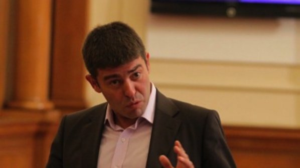 Страхил Ангелов: Ако БСП подкрепи кабинет на ГЕРБ, това ще е фатално за партията