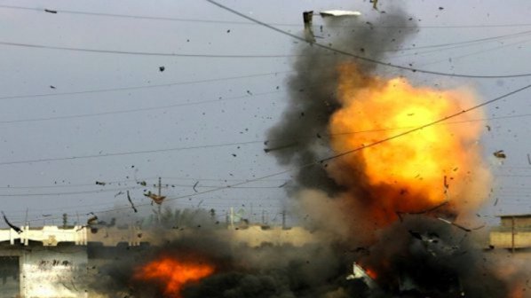 Бомба избухна на 100 метра от президентството в Кайро