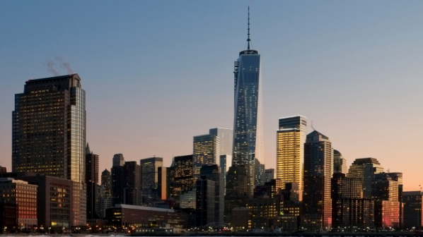 Новият небостъргач на Световния търговски център в Ню Йорк посрещна първите си обитатели