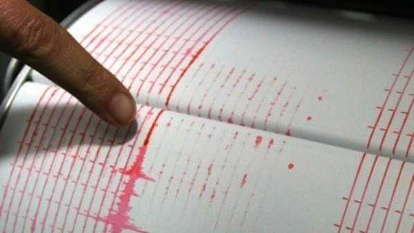 Силно земетресение в Западна Гърция