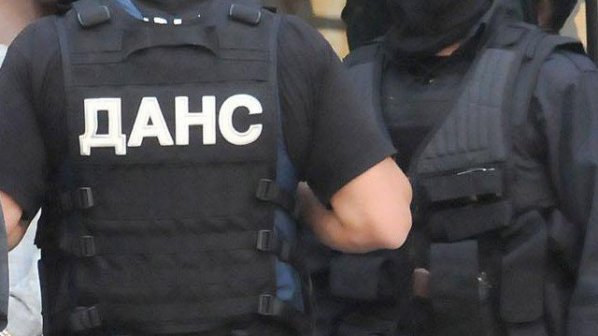 ДАНС арестува мъж за търговия с дрога край турското посолство (обновена)