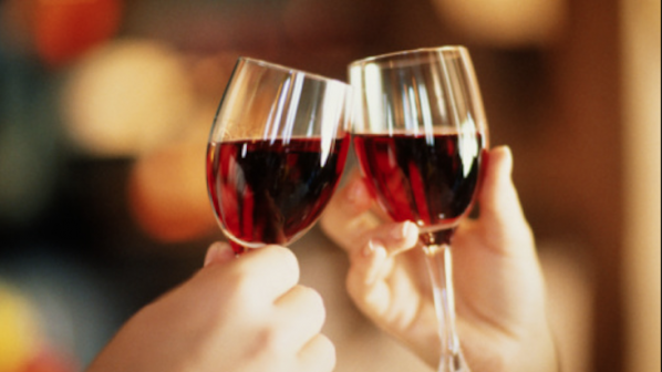 Учени: Чаша вино срещу инфаркт е полезна само за 15 на сто от населението