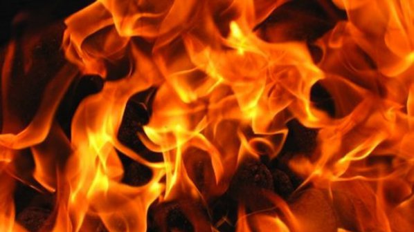 Жена загина при пожар в дома си