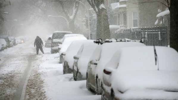 Жертвите на снежната буря в САЩ станаха 13