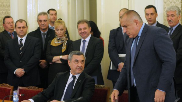 Борисов отхвърли ултиматума на ПФ