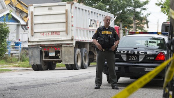 US полицаи убиха 12-годишно чернокожо дете, размахващо пистолет-играчка