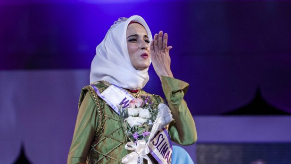 Вижте победителката на Мис Мюсюлмански Свят