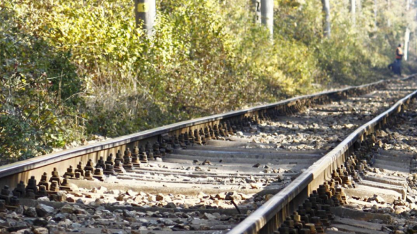 Свлачище затрупа жп линията Карнобат - Варна