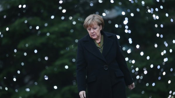 Ангела Меркел запали словесна битка във Франция