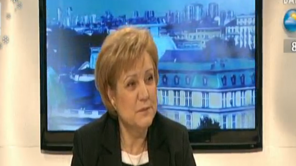 Менда Стоянова: Приказките за предсрочни избори са безотговорни (видео)