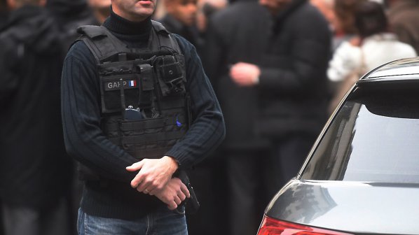 Светът осъжда нападението в Париж