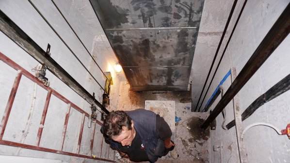Експерти: Човешка намеса е причината за трагедията с асансьора в София