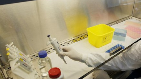 Предполагаем случай на ебола беше открит във Великобритания