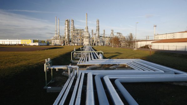 Унгария възобнови газовите доставки за Украйна