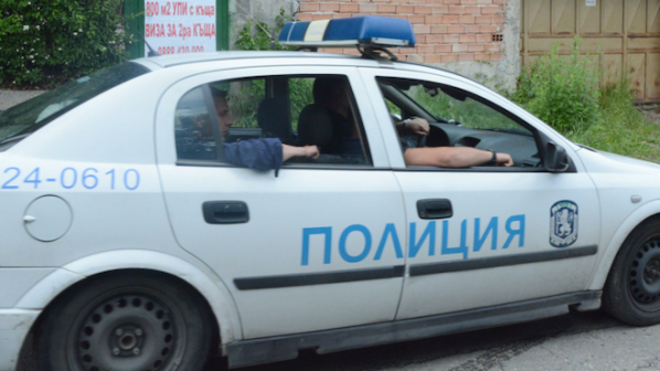 Хероин, метамфетамин и канабис иззеха полицаи от Велико Търново