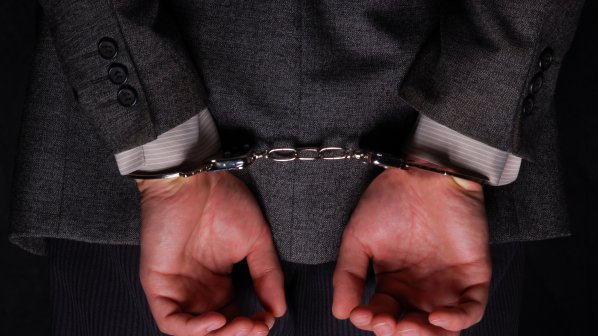 Арестуваха пловдивски адвокат за палежи