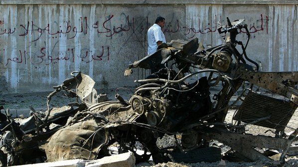Най-малко 22 души загинаха при атентати в Багдад
