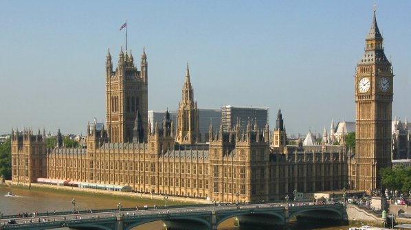 Британският парламент разследва скандала &quot;СуисЛийкс&quot;