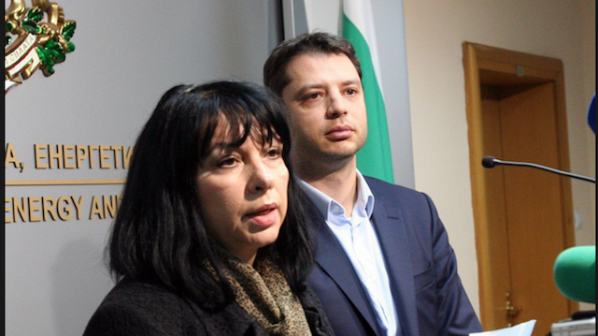 България е готова с параметрите на газовия хъб, обяви министър Петкова (видео)