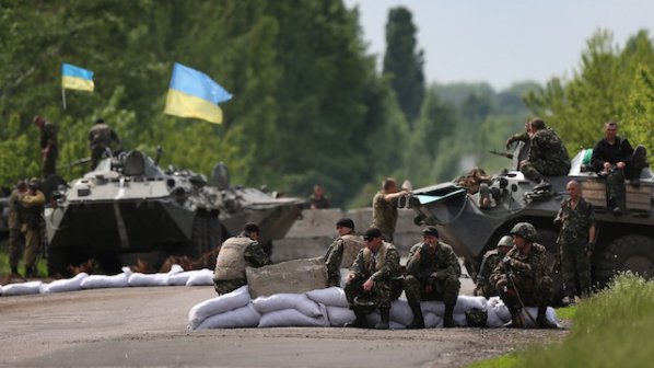 Армията на Украйна и сепаратистите с взаимни обвинения в нарушаване на примирието