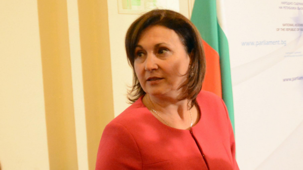 Бъчварова: Решението на кабинета за дълга е безалтернативно
