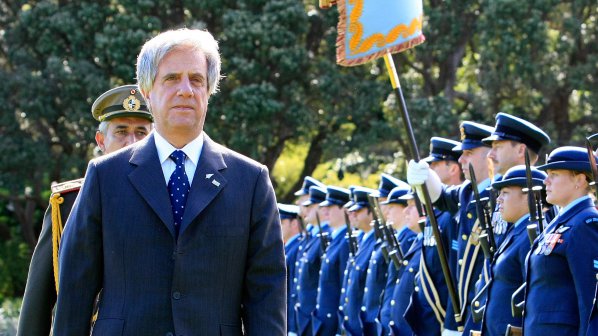 Табаре Васкес за втори път встъпи в длъжност като президент на Уругвай