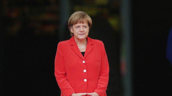 Меркел отказва да присъства на парада в Москва на 9 май
