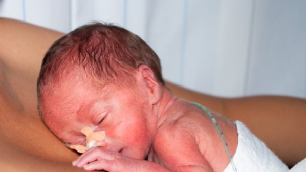 Почина 700-грамовото бебе на родилката от Сърница