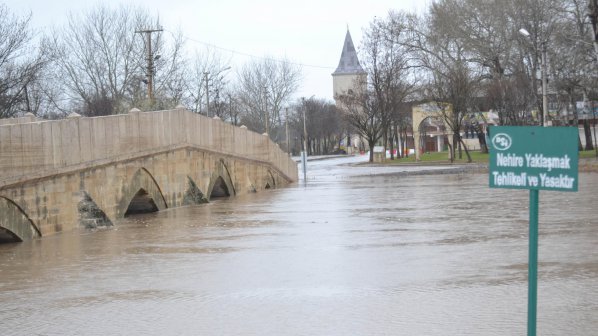 Възможни са внезапни наводнения, предупреди МОСВ