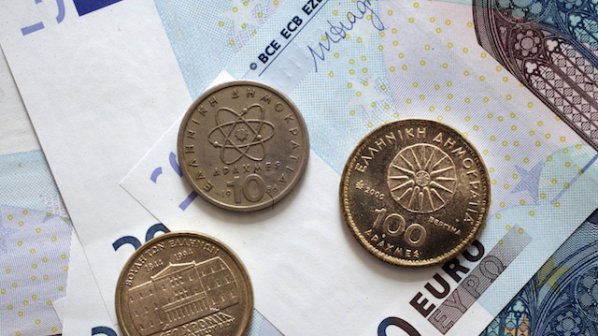 Еврото се обезцени по-бързо от очакваното