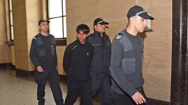 Оставиха окончателно в ареста един от убийците от Правец (видео+снимки)